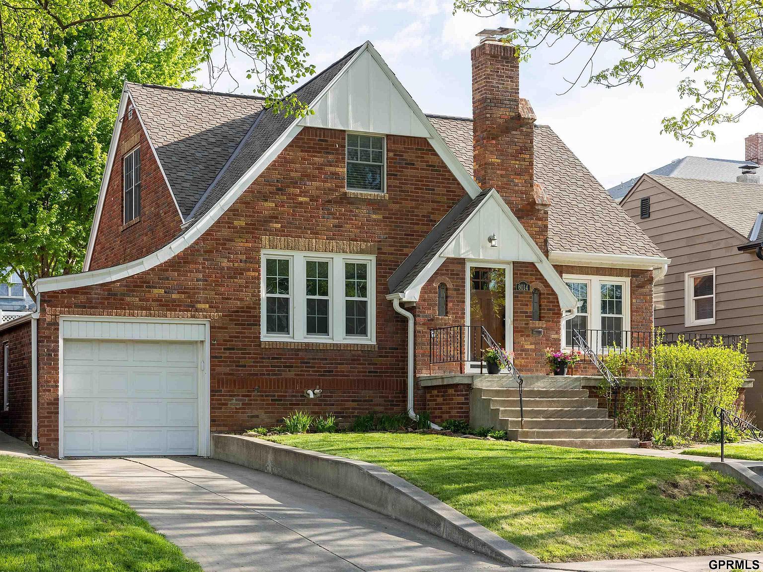 6014 Poppleton Ave Omaha, NE 68106 - Thumbnail 3