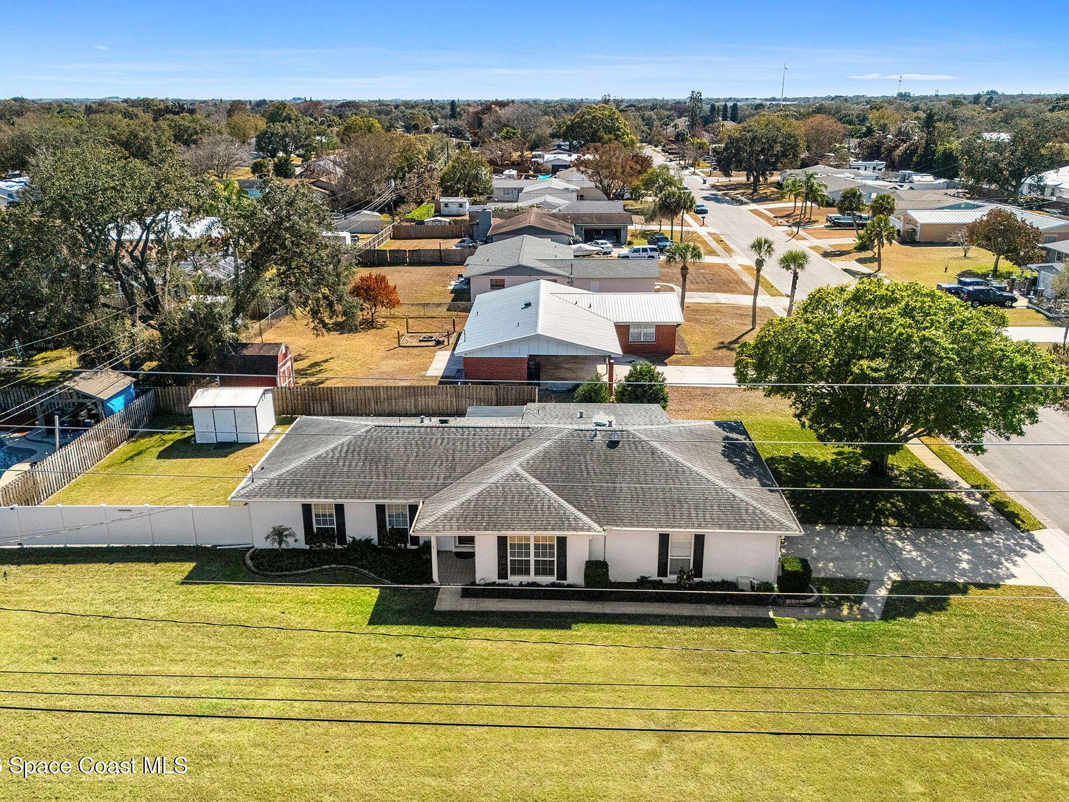 2501 Diplomat Dr Melbourne, FL 32901 - Thumbnail 3