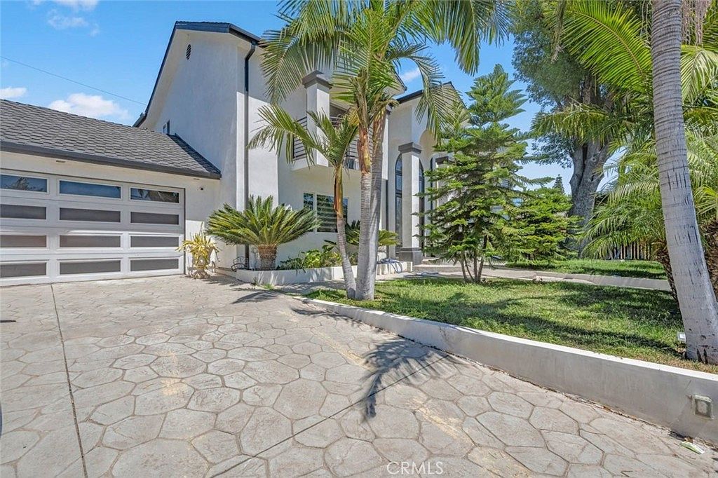 17043 Gunther St Granada Hills, CA 91344 - Thumbnail 3