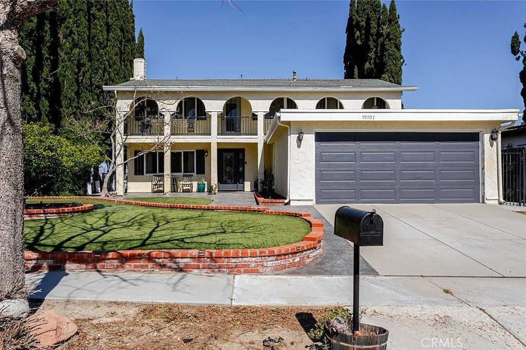 19707 Green Mountain Dr Santa Clarita, CA 91321 - Thumbnail 3