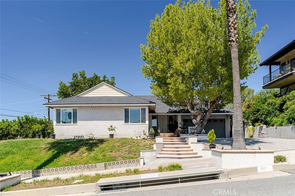 801 Stephen Rd Burbank, CA 91504 - Thumbnail 3