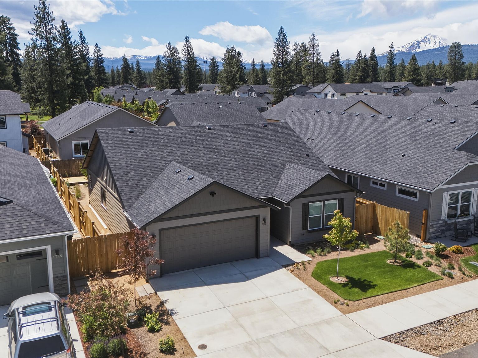 1785 W Williamson Ave Sisters, OR 97759 - Thumbnail 3