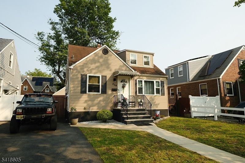 534 Monmouth Ave Linden, NJ 07036 - Thumbnail 3