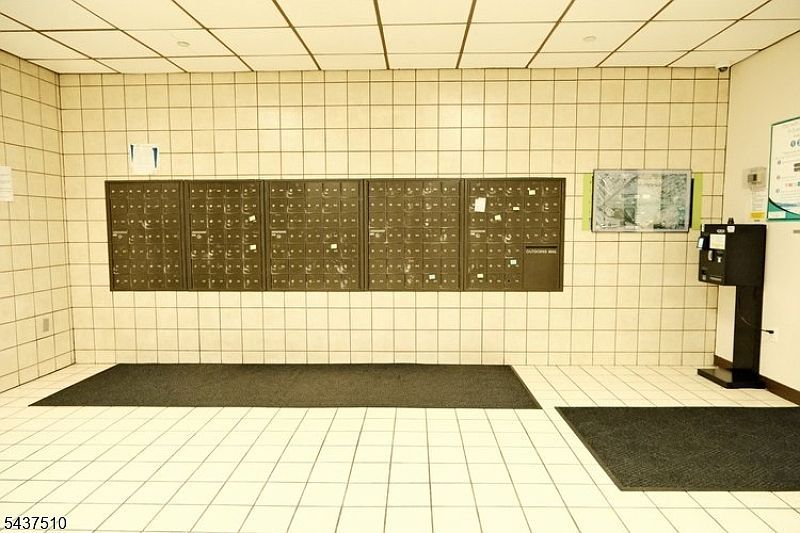 10 N Wood Ave APT 519 Linden, NJ 07036 - Thumbnail 3