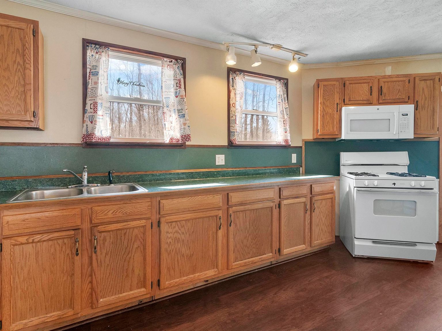 302 Fern Ave Cadillac, MI 49601 - Thumbnail 3