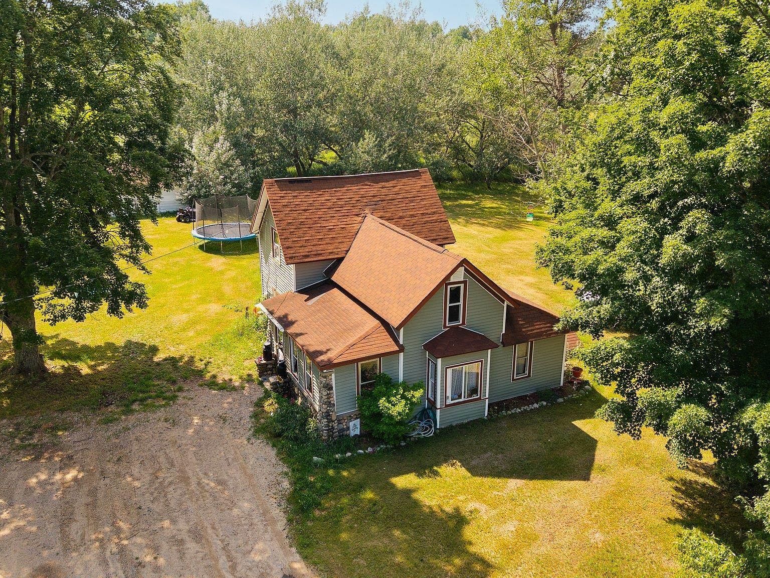 6531 N 35th Rd Manton, MI 49663 - Thumbnail 3