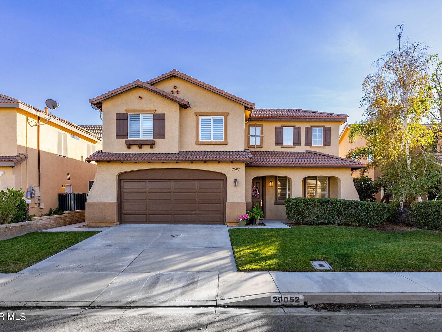 29052 Madrid Pl Castaic, CA 91384 - Thumbnail 3