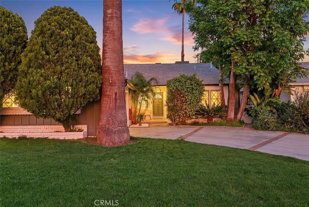 7042 Morse Ave North Hollywood, CA 91605 - Thumbnail 3