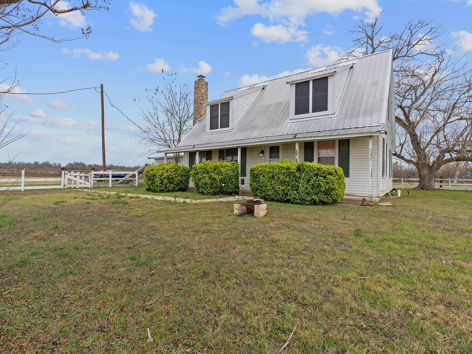 763 Upper Elgin River Rd Elgin, TX 78621 - Thumbnail 3