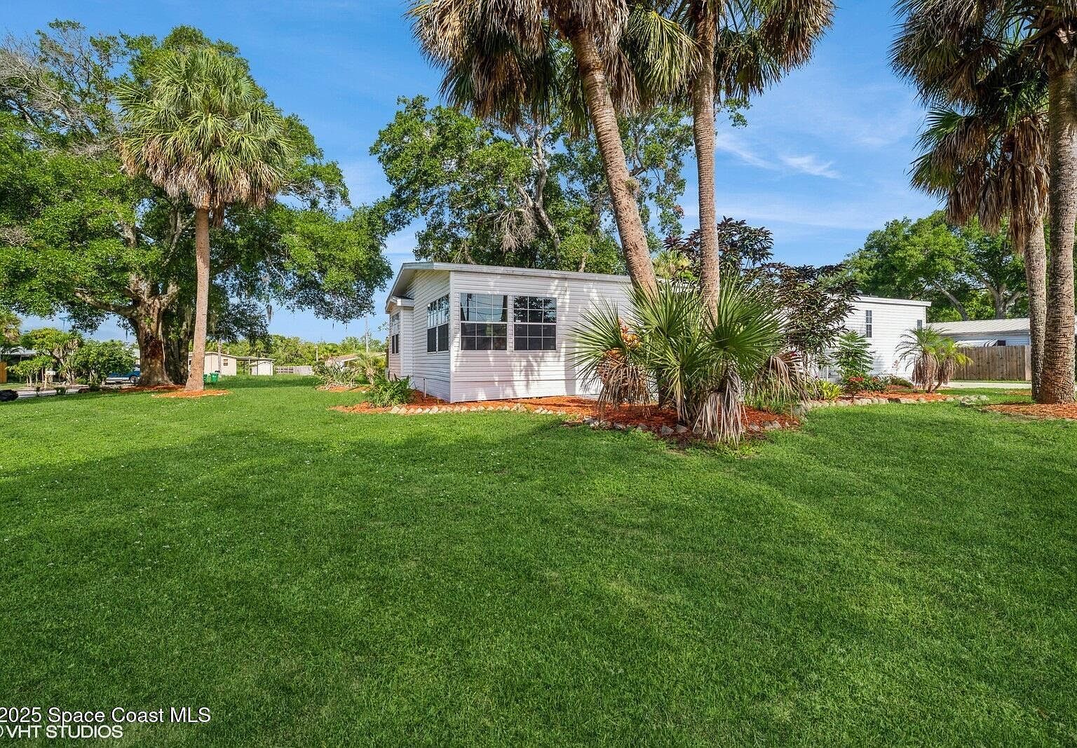 155 Vanguard Cir Cocoa, FL 32926 - Thumbnail 3