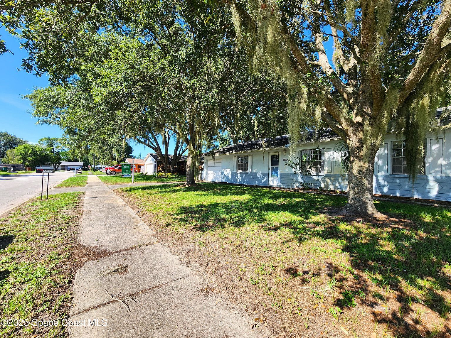 1675 Ashwood Ave Titusville, FL 32796 - Thumbnail 3