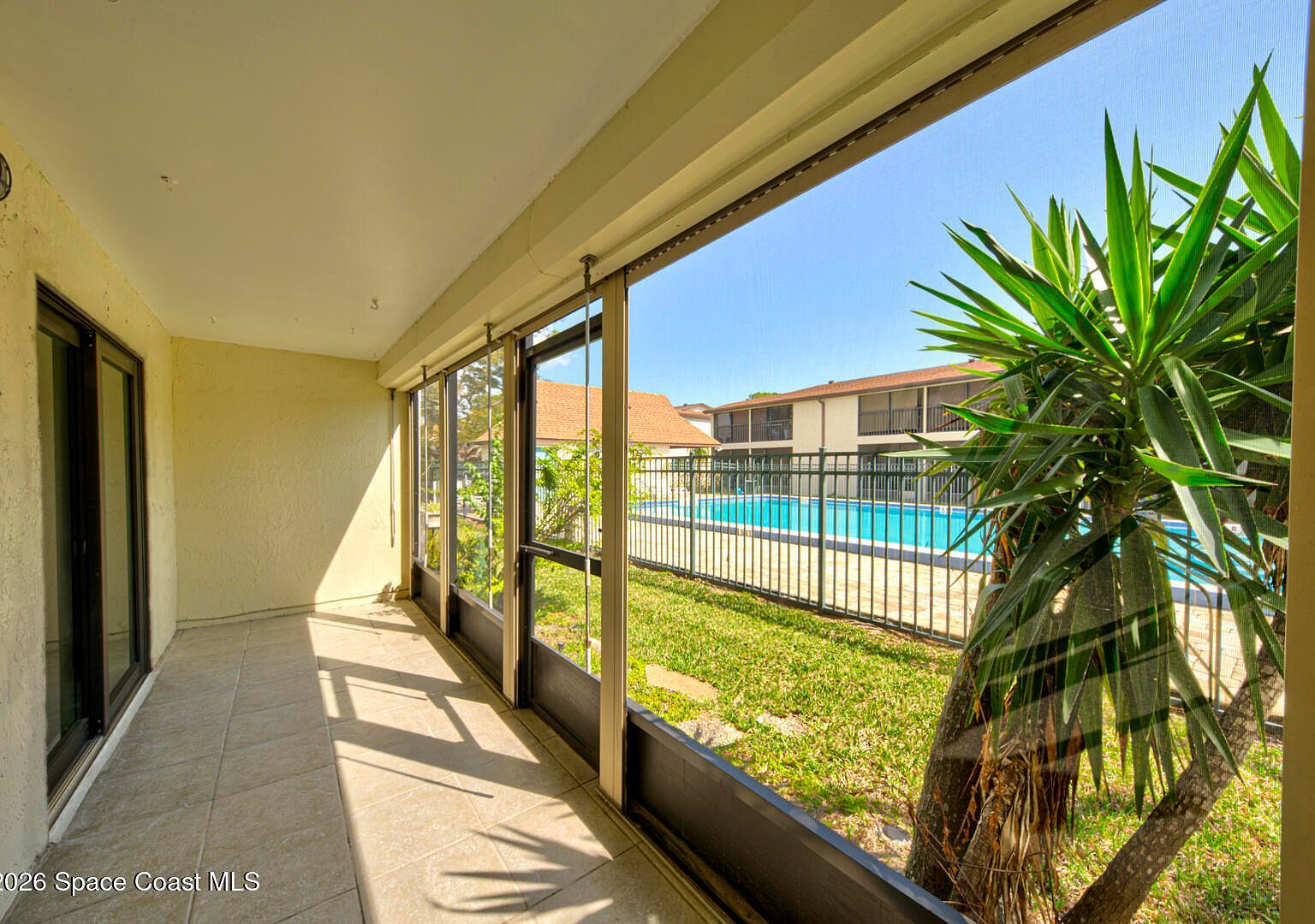 430 Breakwater Dr APT 29 Merritt Island, FL 32952 - Thumbnail 3