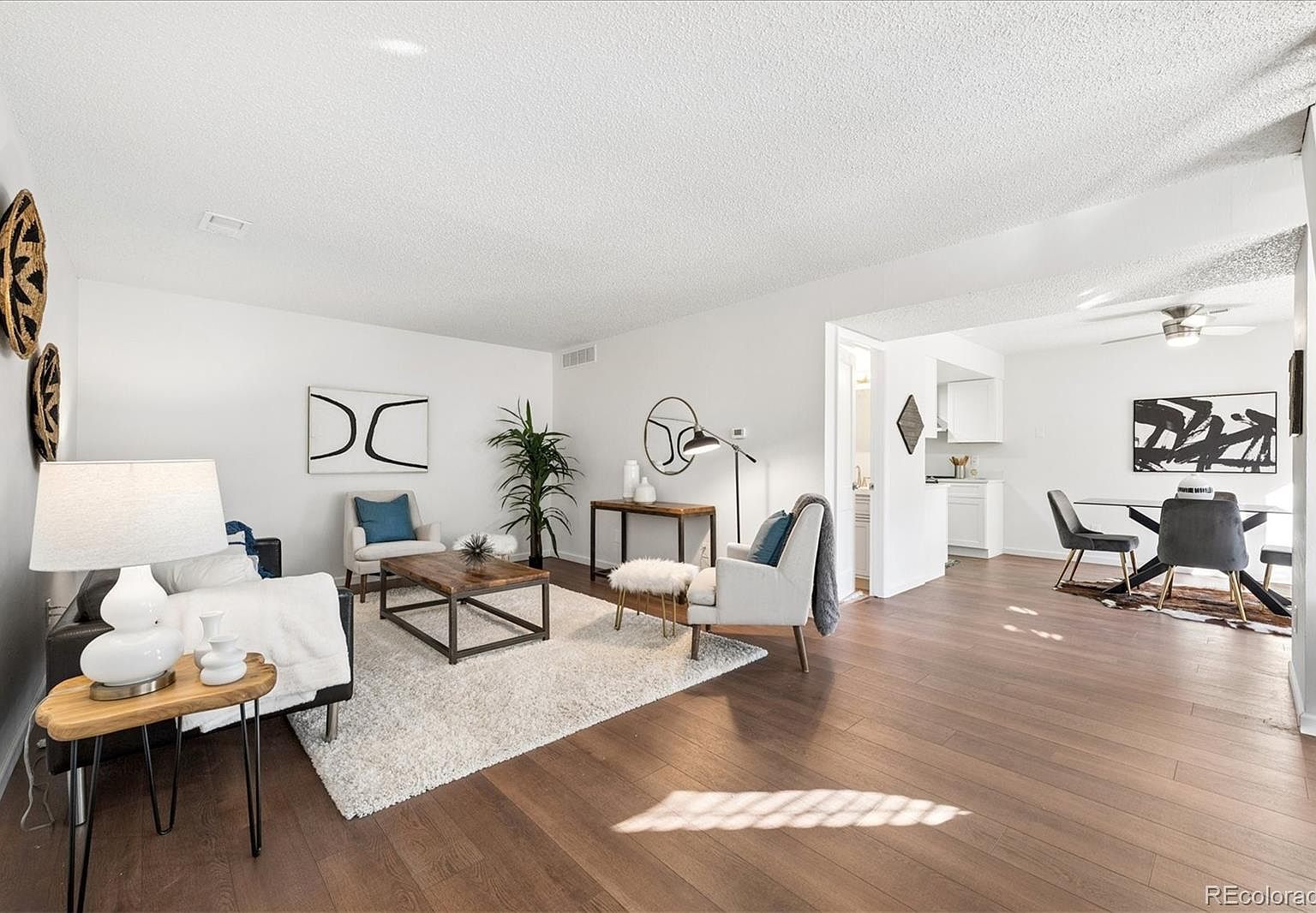 14562 E 13th Ave Aurora, CO 80011 - Thumbnail 3