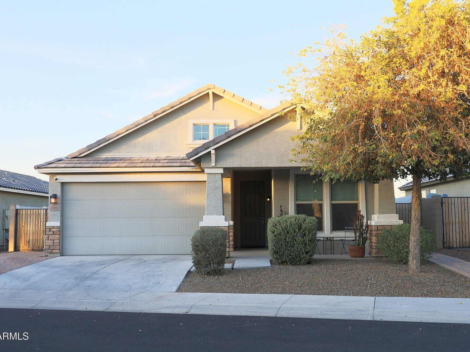 2318 E Harwell Rd Phoenix, AZ 85042 - Thumbnail 3