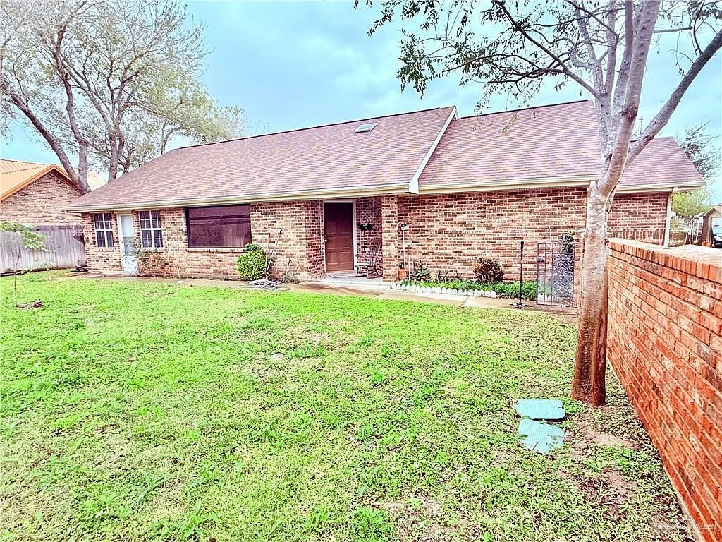 1712 Iowa St Mission, TX 78572 - Thumbnail 3