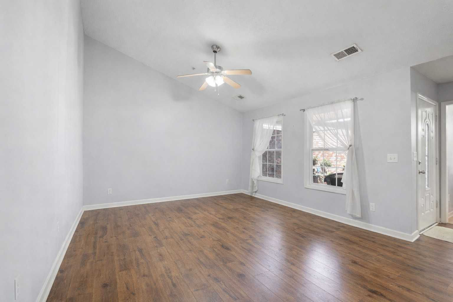 2360 U.S. 31W #104, White House, TN, USA, 37188 - Thumbnail 3