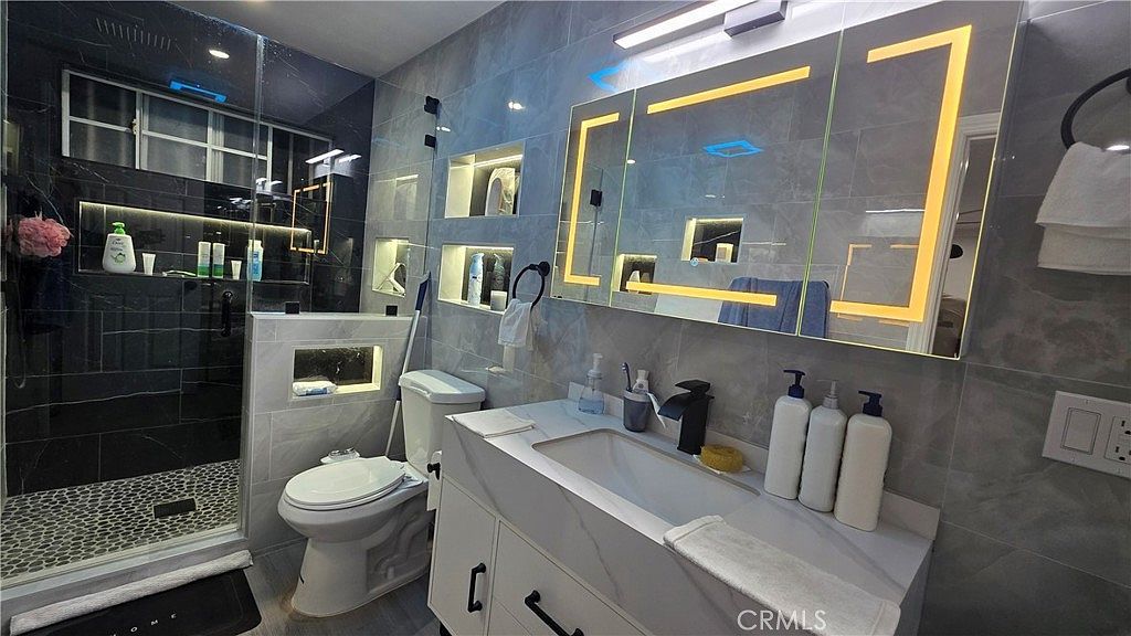 4020 E 61st St Huntington Park, CA 90255 - Thumbnail 3