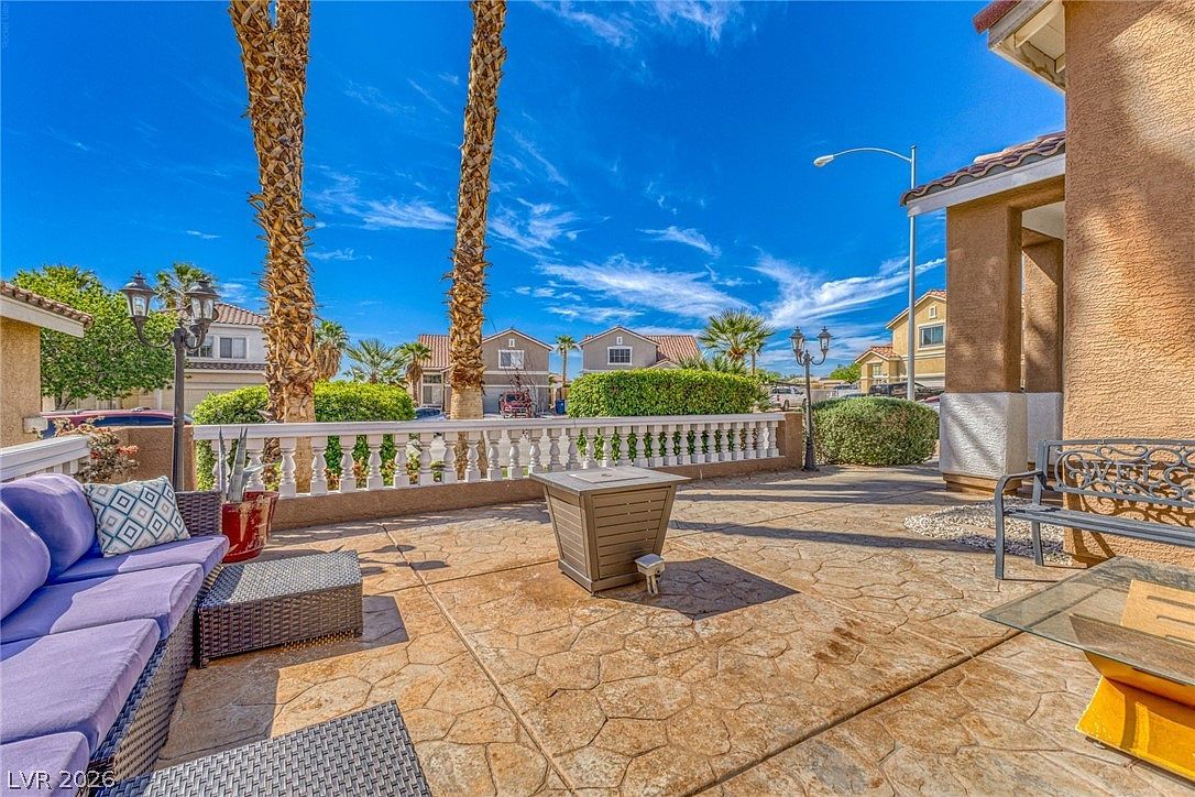 3134 Crownline Ct North Las Vegas, NV 89031 - Thumbnail 3