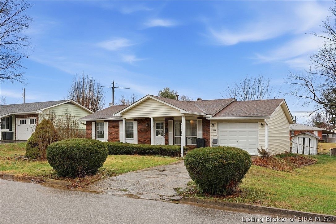 803 N Cauble St Salem, IN 47167 - Thumbnail 3