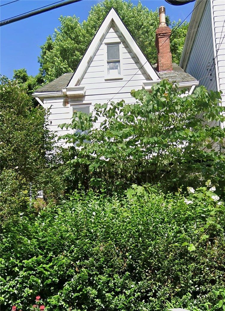 458 Wyola St Pittsburgh, PA 15211 - Thumbnail 3