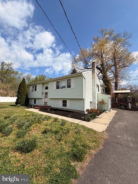 69 Hockamick Rd Cookstown, NJ 08511 - Thumbnail 3