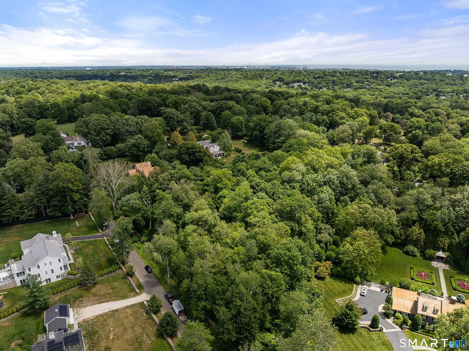 101 Hubbell Ln Fairfield, CT 06824 - Thumbnail 3