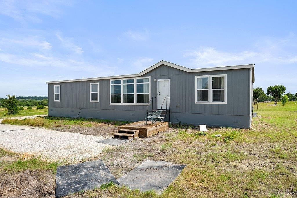 858 County Road 154 Georgetown, TX 78626 - Thumbnail 3
