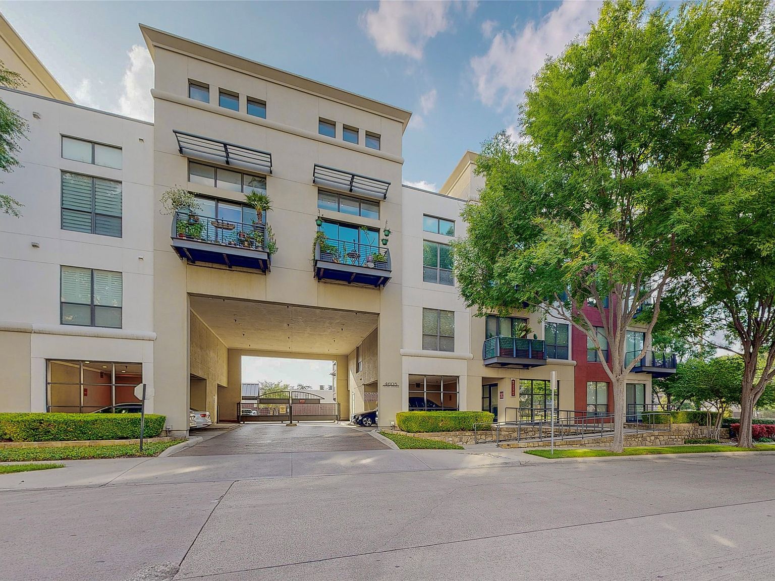 4605 Cedar Springs Rd APT 336 Dallas, TX 75219 - Thumbnail 3