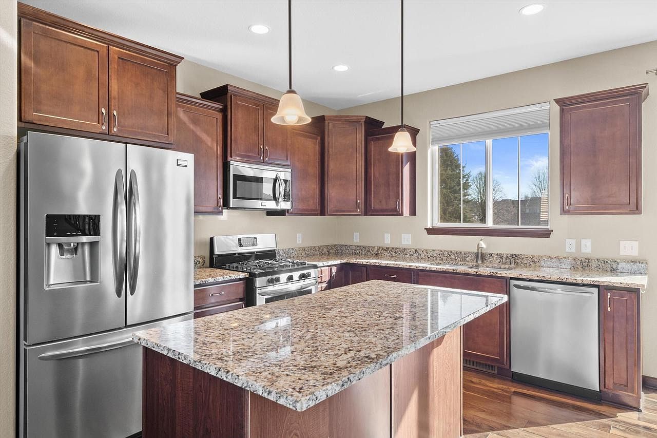 619 Arlington Way Watertown, WI 53094 - Thumbnail 3