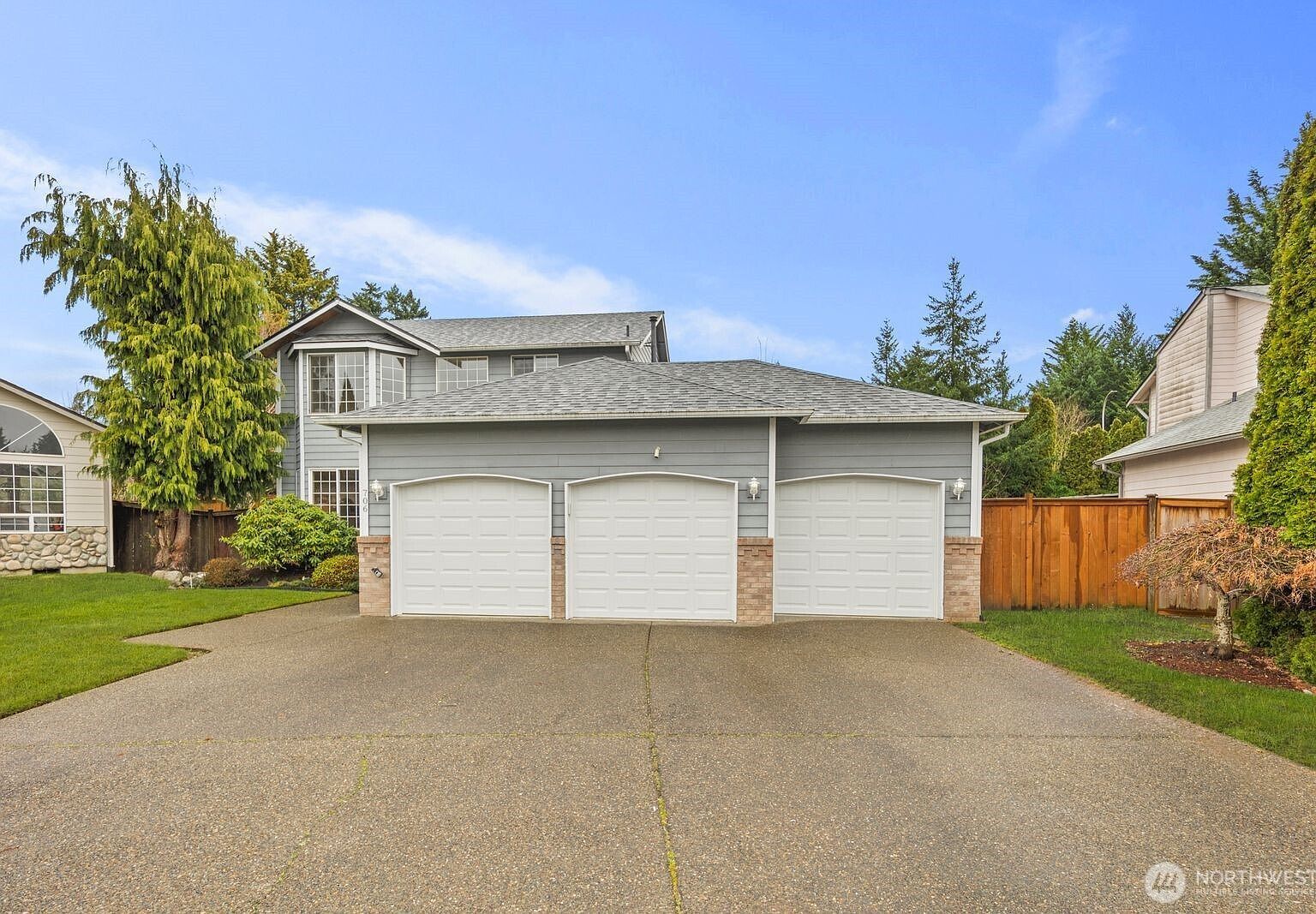 706 Bremerton Pl NE Renton, WA 98059 - Thumbnail 3