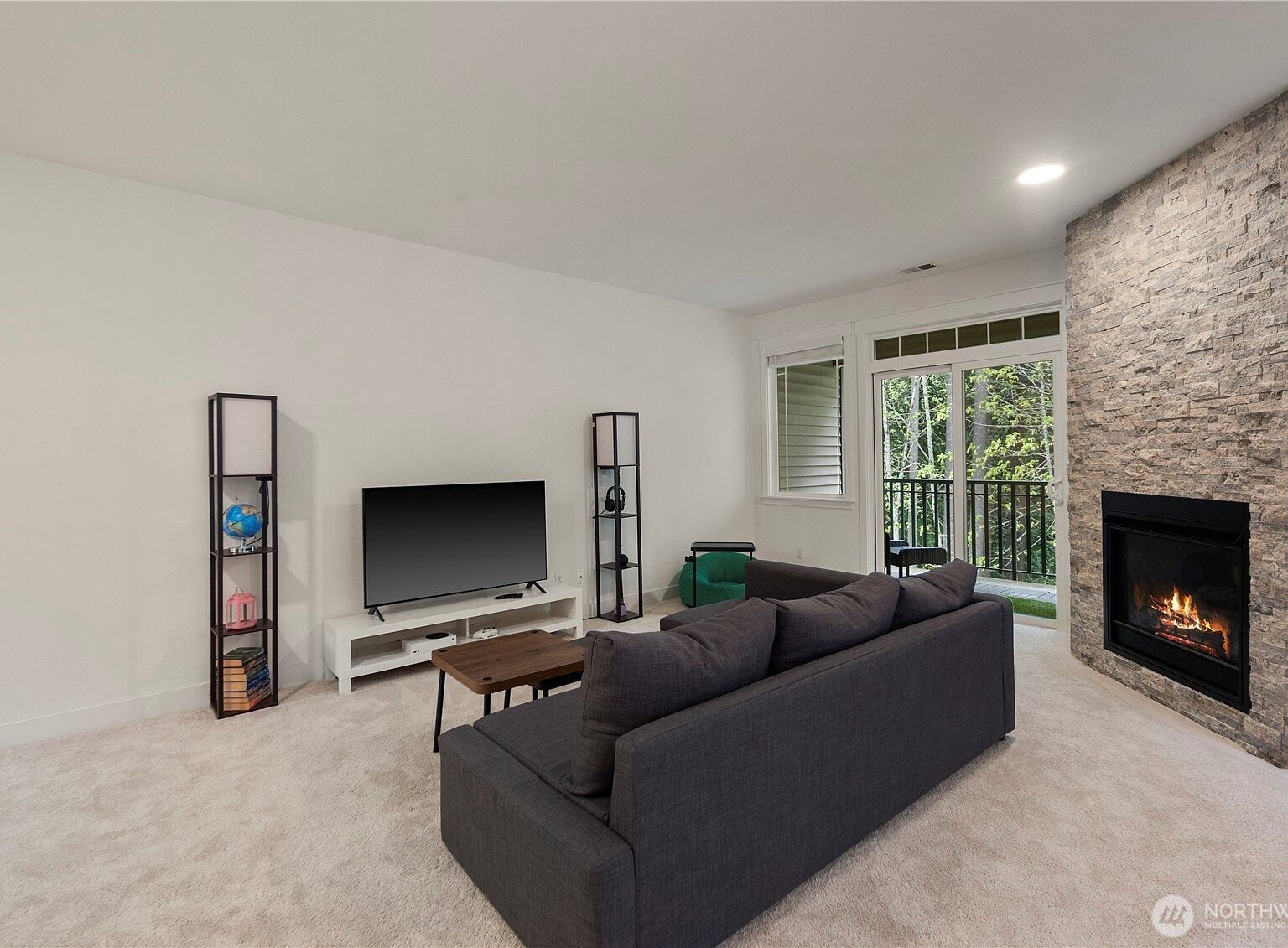 4491 248th Ln SE Issaquah, WA 98029 - Thumbnail 3