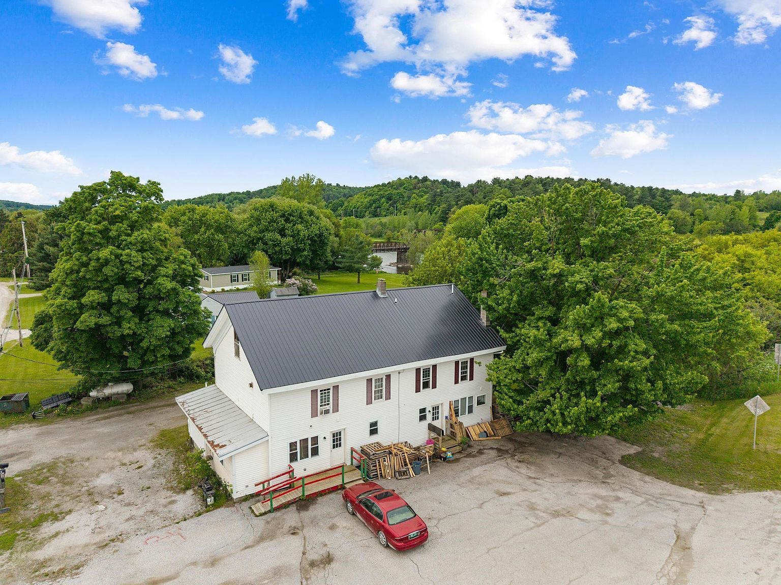 4232 State Route 105 Sheldon, VT 05483 - Thumbnail 3