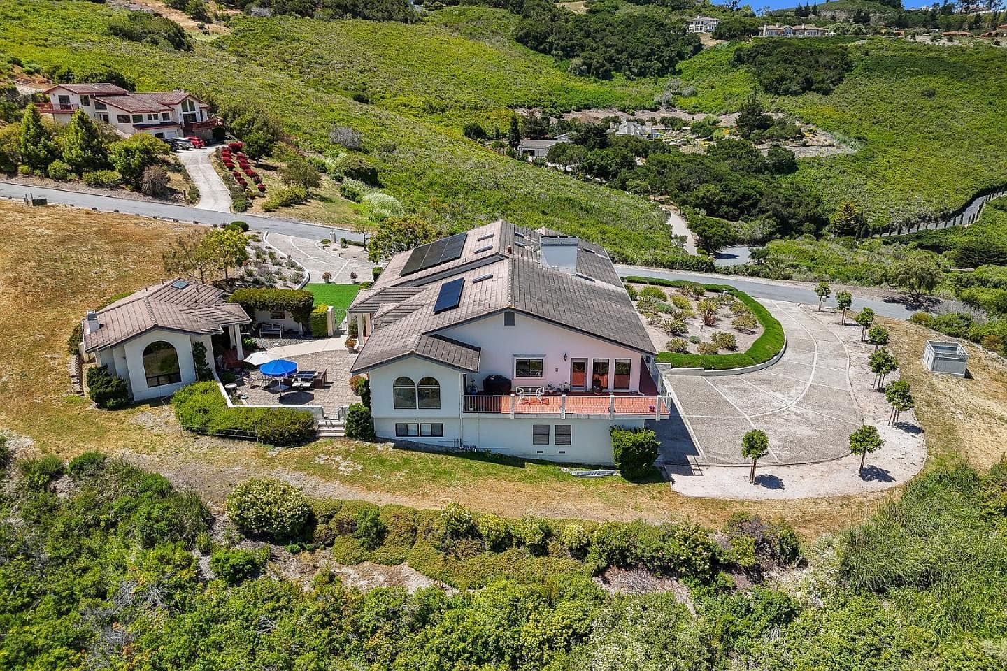 25611 Whip Rd Monterey, CA 93940 - Thumbnail 3