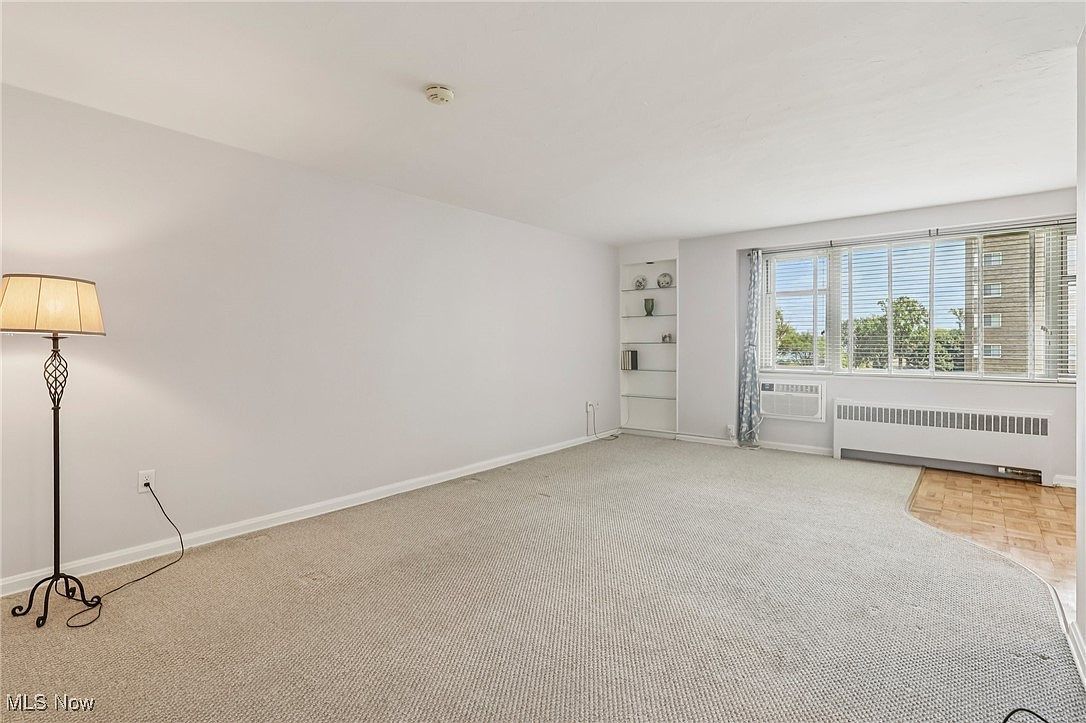 11820 Edgewater Dr APT 415 Lakewood, OH 44107 - Thumbnail 3