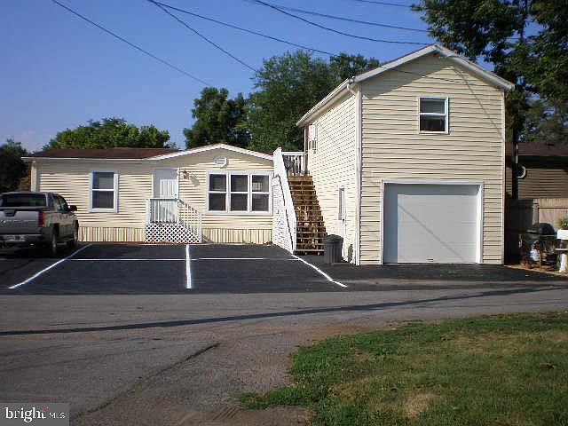 102 Lights Addition Dr Martinsburg, WV 25404 - Thumbnail 3