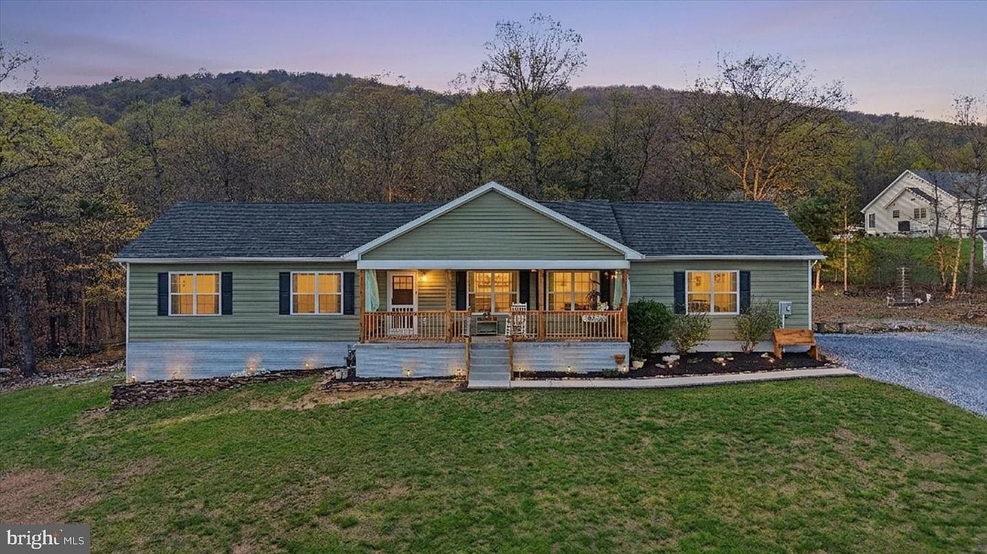 379 Jura Dr Hedgesville, WV 25427 - Thumbnail 3