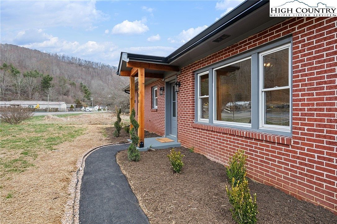 1904 State Highway 194 N Boone, NC 28607 - Thumbnail 3