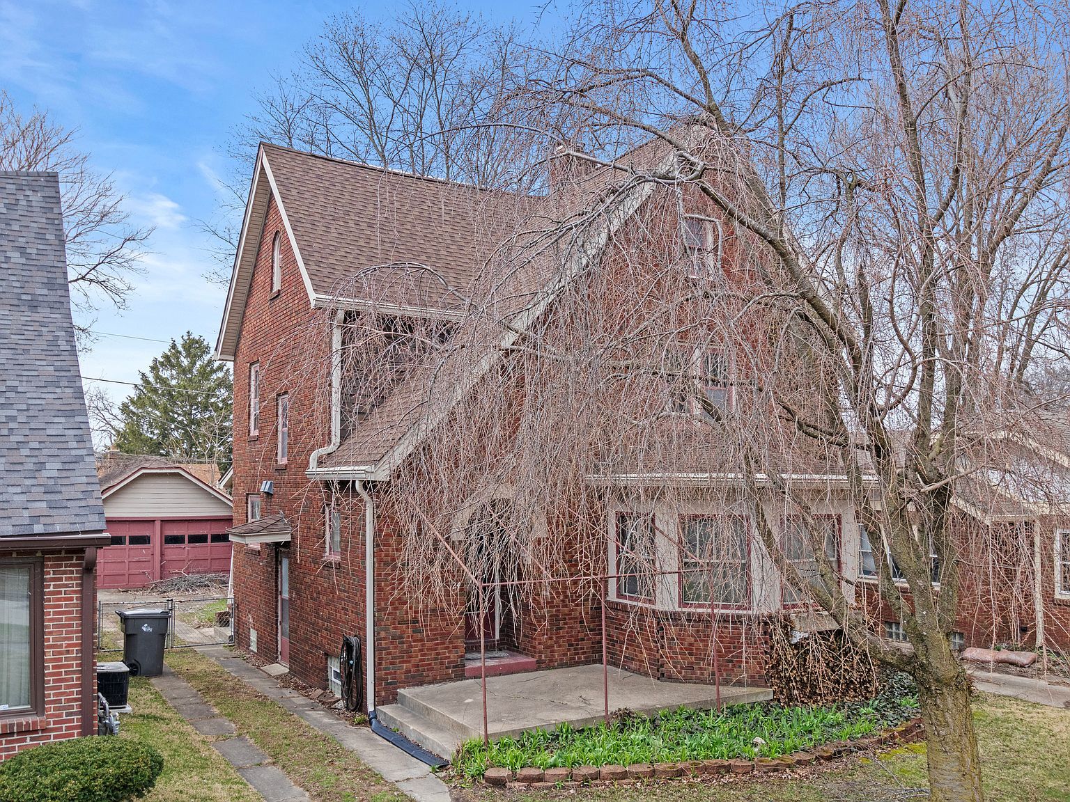 24 N Pasadena St Indianapolis, IN 46219 - Thumbnail 3