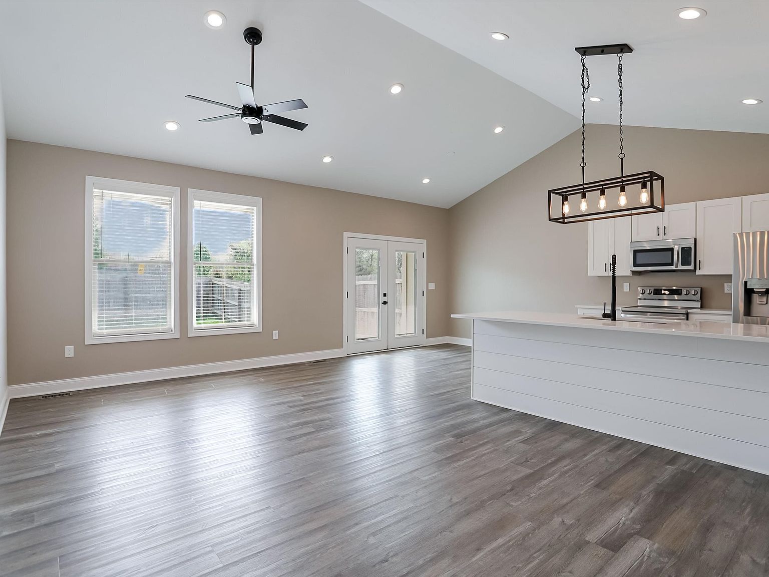 2144 Connie Ct Franklin, IN 46131 - Thumbnail 3