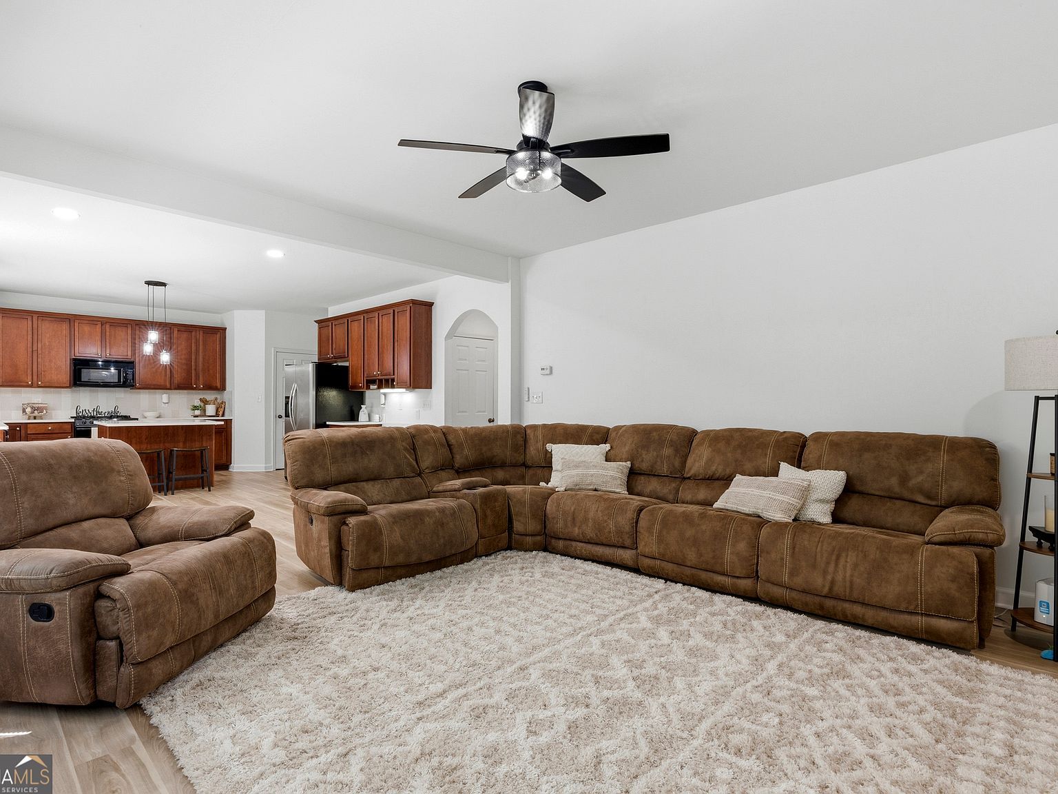 2753 Blue Moon Dr Buford, GA 30519 - Thumbnail 3