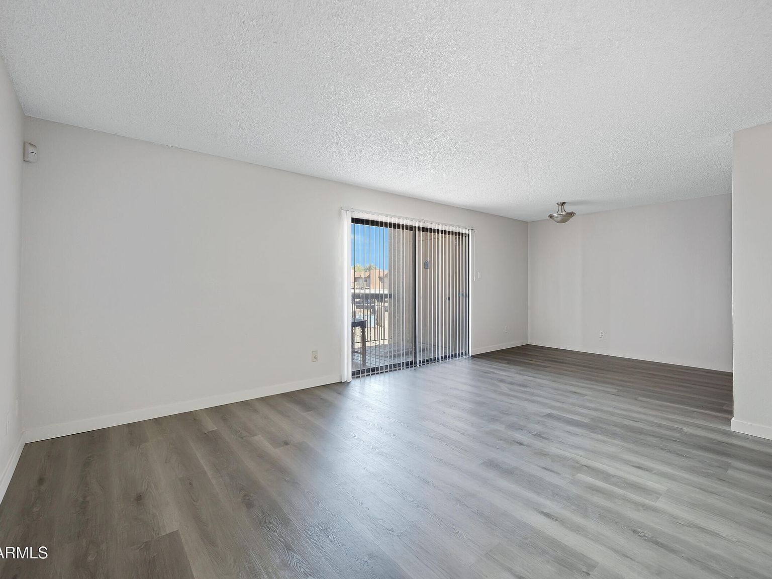 3810 N Maryvale Pkwy APT 2067 Phoenix, AZ 85031 - Thumbnail 3