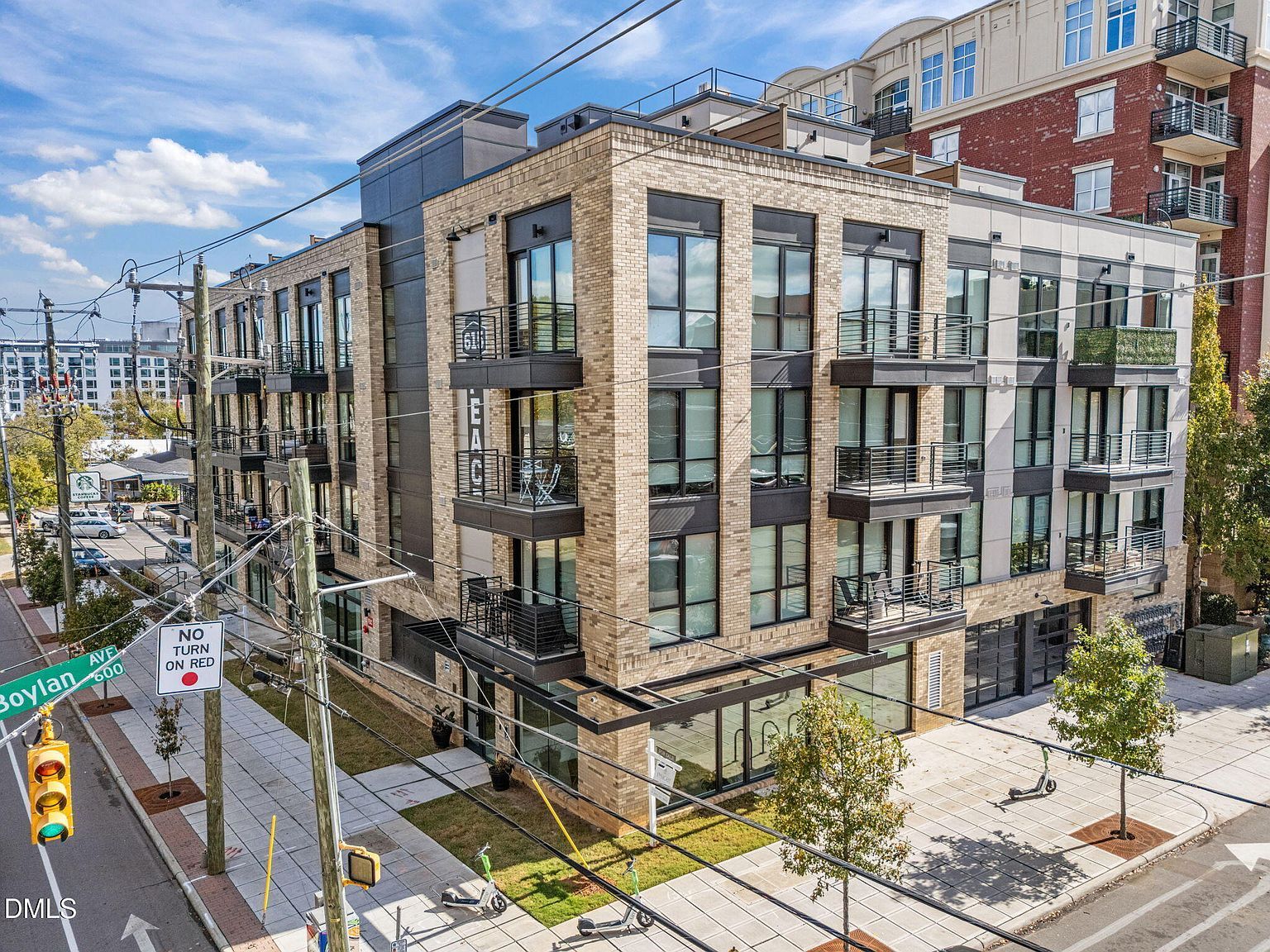 615 W Peace St #307 Raleigh, NC 27605 - Thumbnail 3