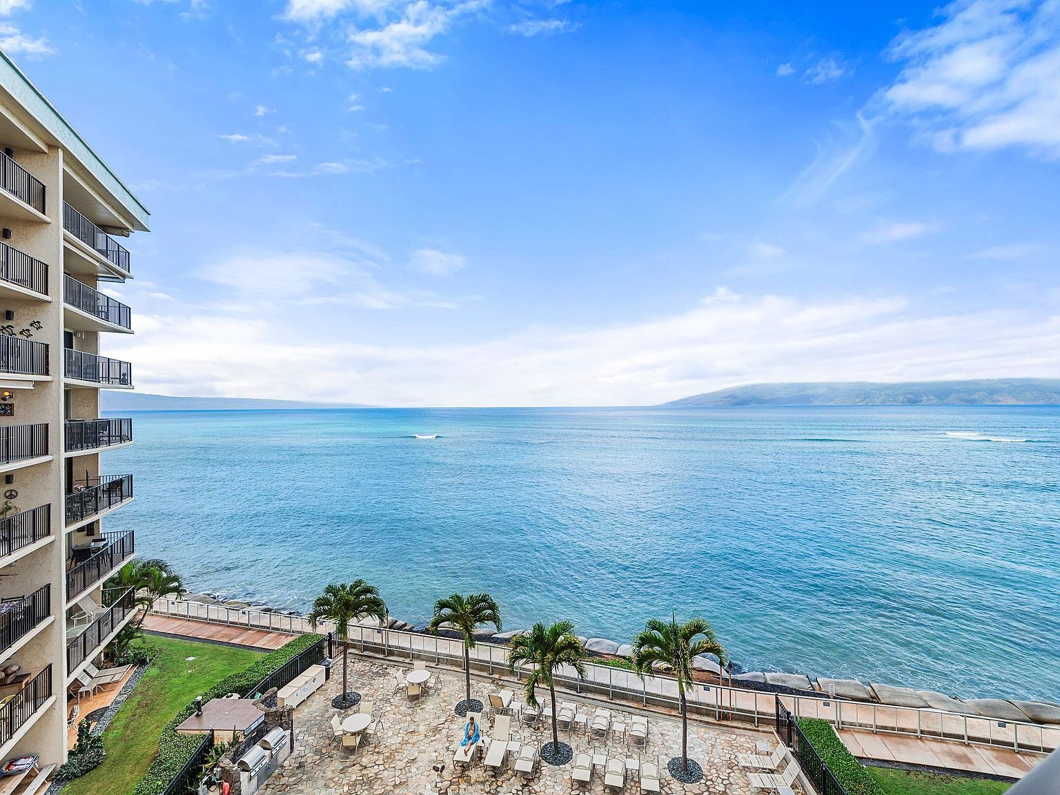 4401 Lower Honoapiilani Rd APT A501 Lahaina, HI 96761 - Thumbnail 3