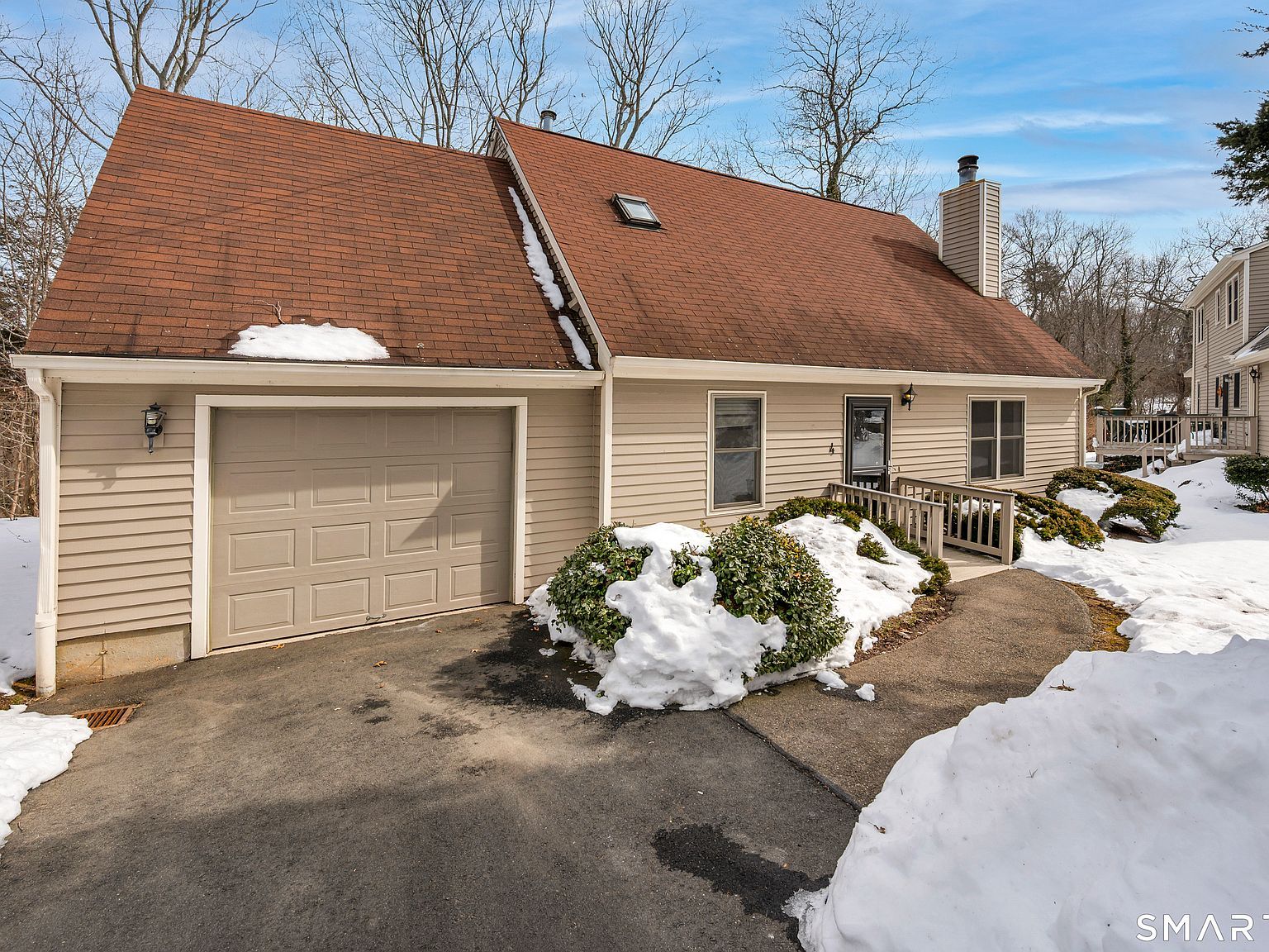 4 Copper Ridge Cir #4 Guilford, CT 06437 - Thumbnail 3