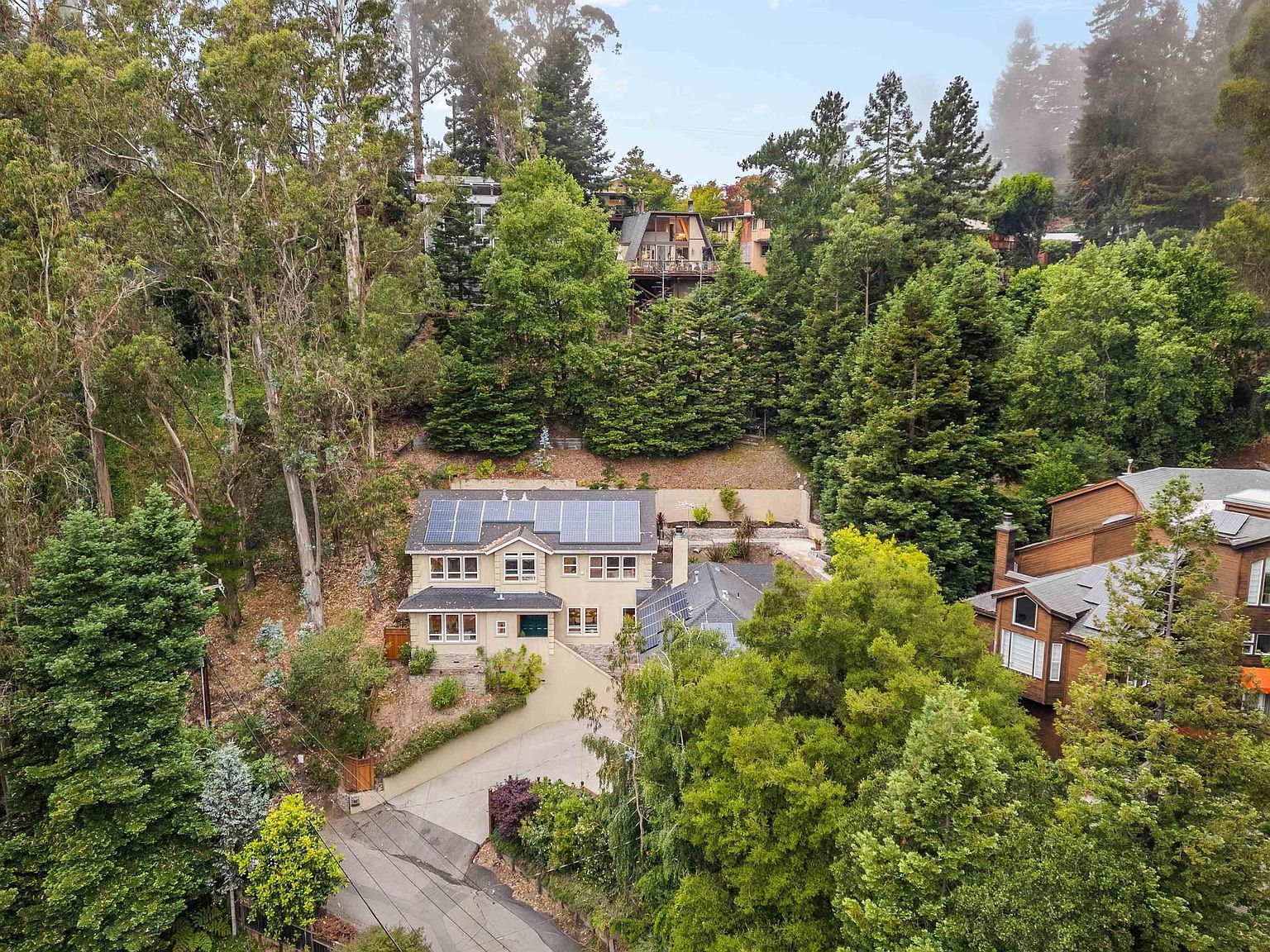 7010 Pinehaven Rd Oakland, CA 94611 - Thumbnail 3