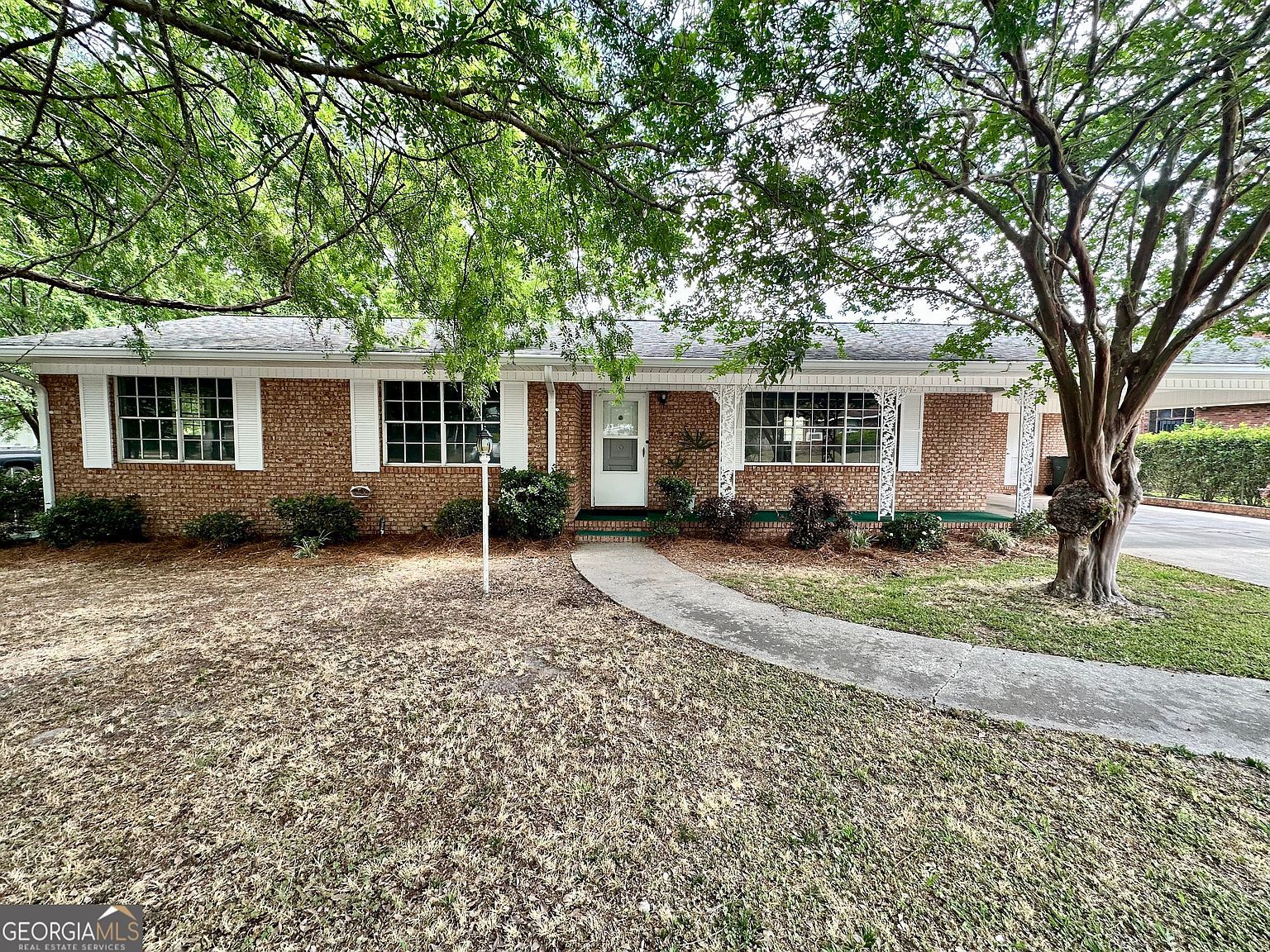 402 Pineview Dr Waycross, GA 31501 - Thumbnail 3