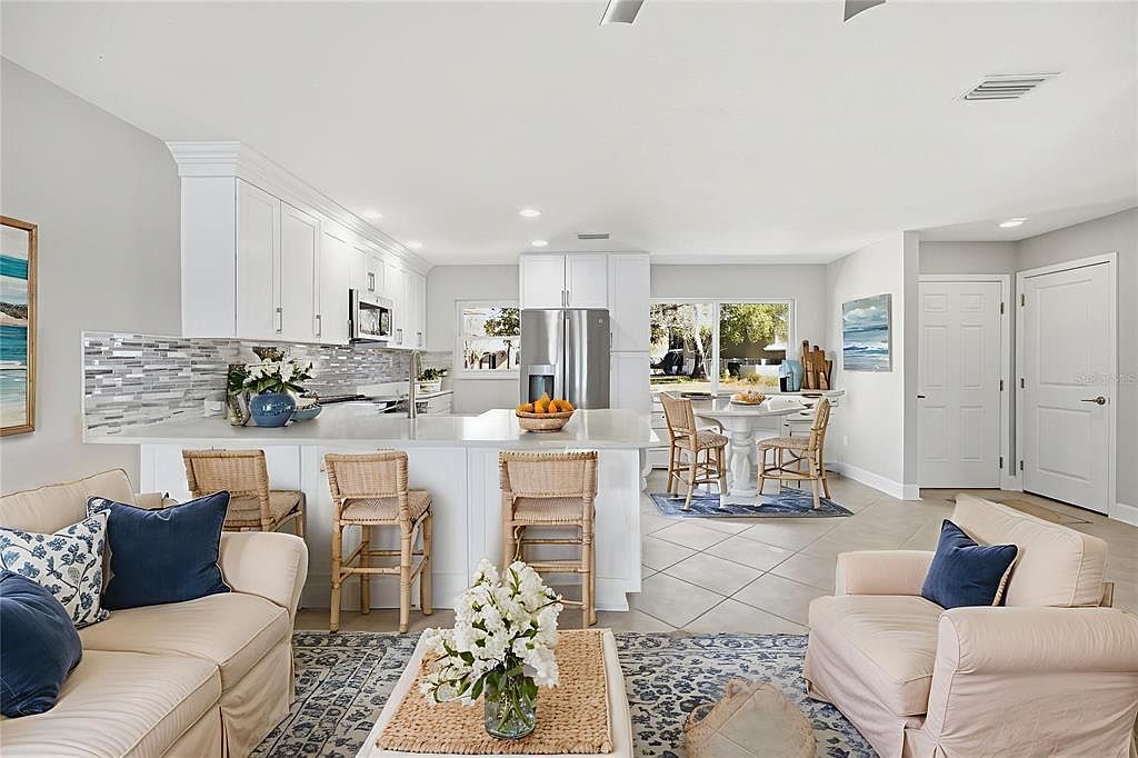 11586 W Bayshore Dr #14 Crystal River, FL 34429 - Thumbnail 3