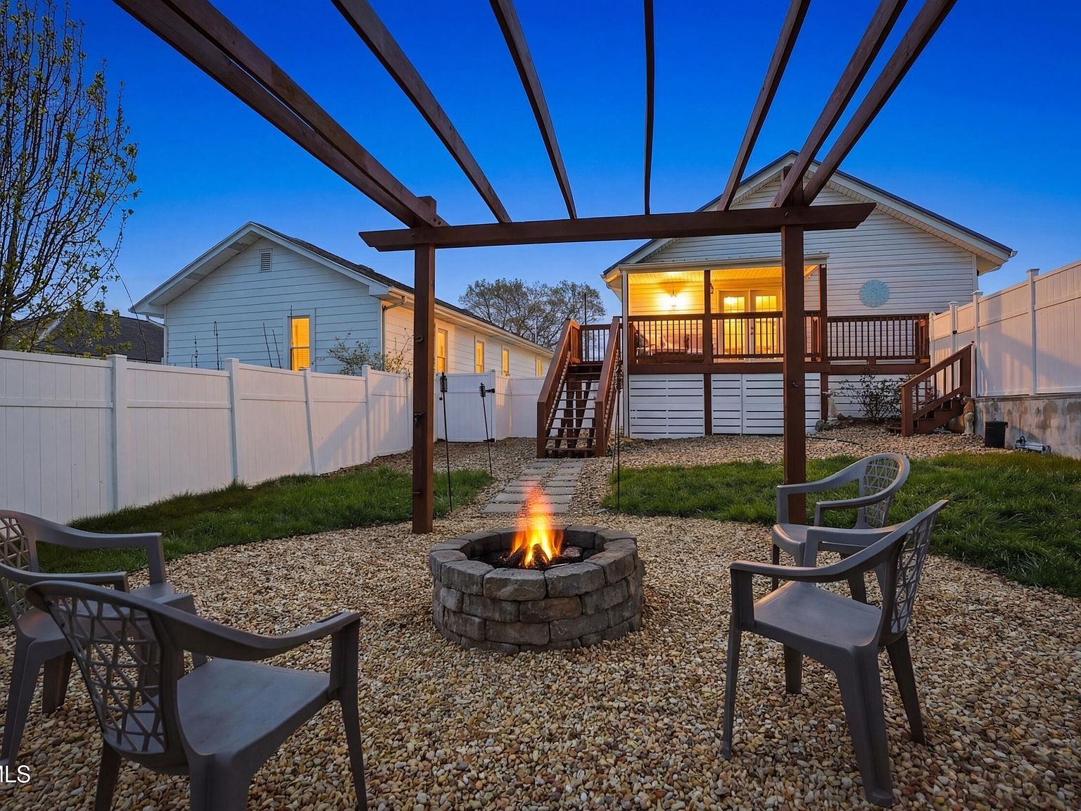 916 E Hillcrest Dr Johnson City, TN 37604 - Thumbnail 3