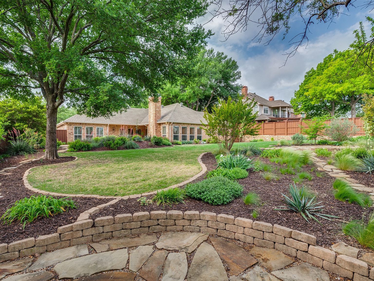 825 Hills Creek Dr McKinney, TX 75072 - Thumbnail 3