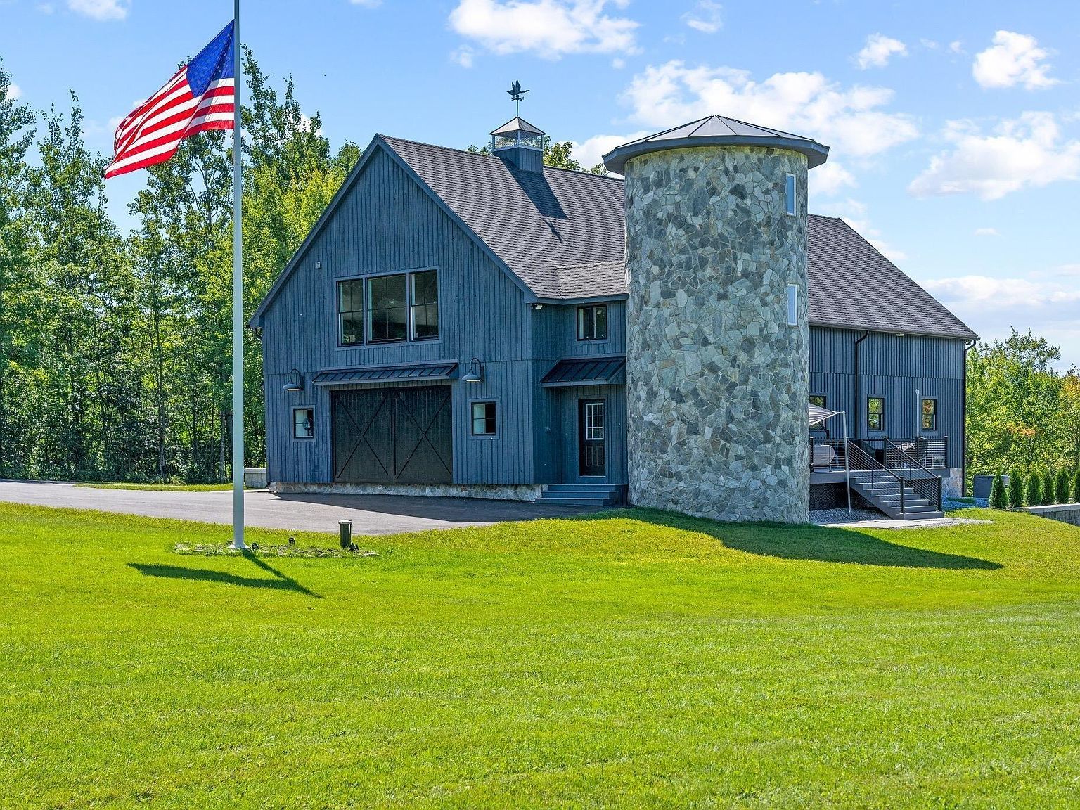 440 Blackstrap Rd Falmouth, ME 04105 - Thumbnail 3